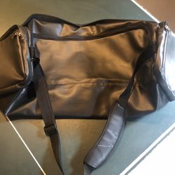 Duffel Bag. Leather.