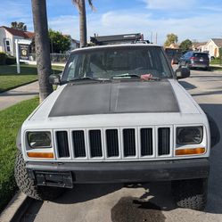 1999 Jeep Cherokee