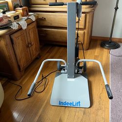 Indy lift for lifting people up