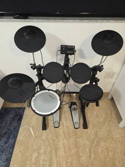 Drum Set - Millennium HD-120 E-Drum Set