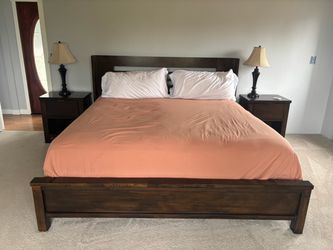 Full Bedroom Set / Great Condition