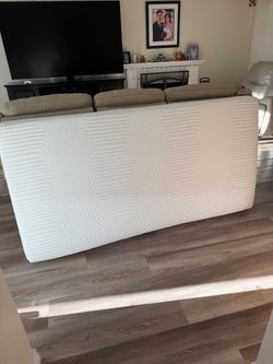 Twin bed