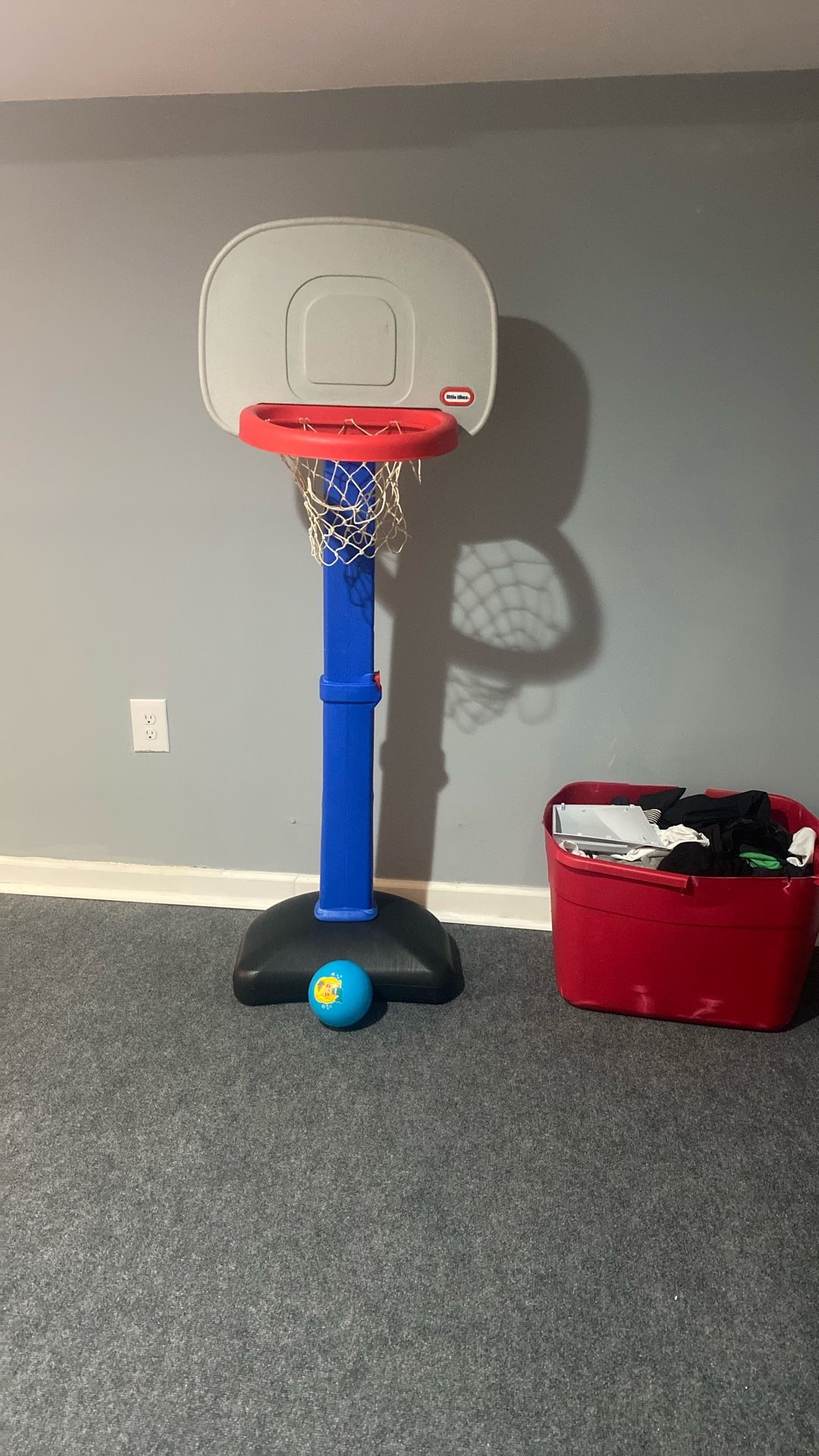 Basketball Hoop Comes With A Ball