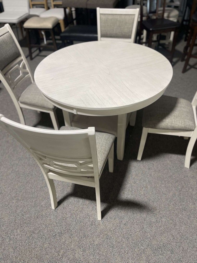 Round Shaped Dining Table And 4 Chairs 🌟 White Dining Table SetExtra Discount Code RSG
🔥🔥 Mention OfferUp for this Special Price!!