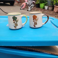 Holly Hobby Mugs 8 Cups Total