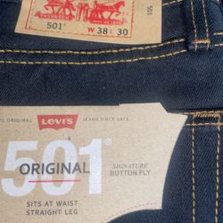 Levis for Men 👖 