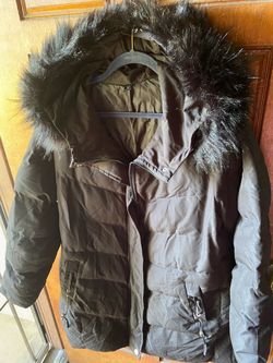 Women 3XL Black Puffer Parka with Faux Fur Hood