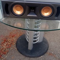 Klipsch Center Channel SpeakerRC25. 
