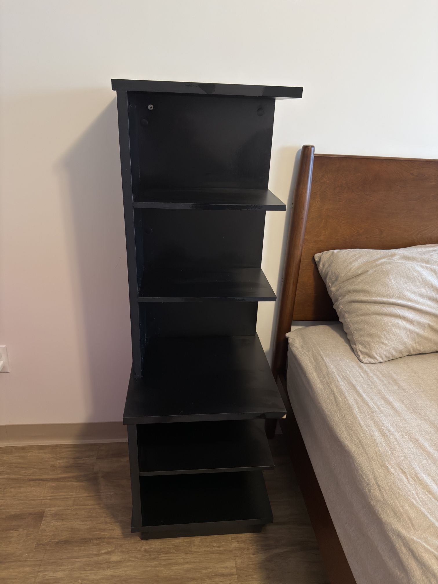 Bookcase / Audio stand