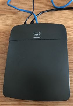 Linksys Router E900