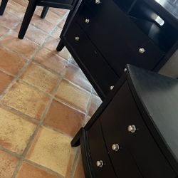 Bedroom Set (Read Description), Dresser, Nightstands