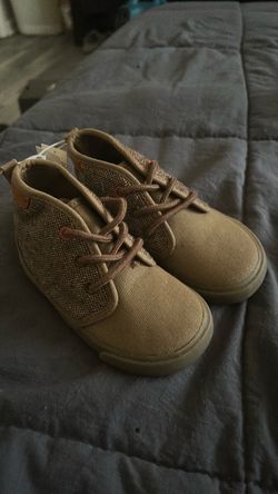 Brown high top boot