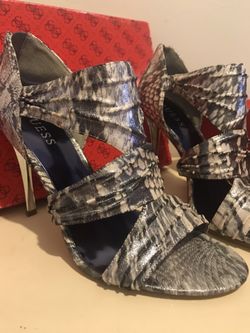 Woman’s New Guess Heels Pewter Fabric 8.5 W/box