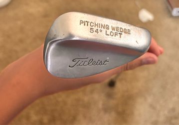 Titleist 54 degree loft pitching wedge