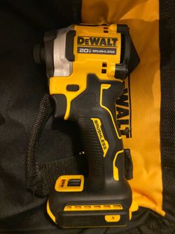 Dewalt 20V MAX* ATOMIC 3-Speed 1/4" Impact Driver