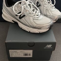 New Balance 740