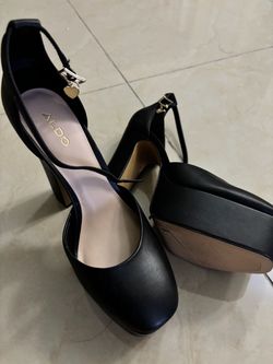New Aldo High Heel shoes sz 8