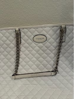 Coach White Quilted Canvas Ava Chain Tote Bag – Medium/Large Everyday Shoulder Bag