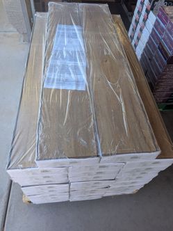 Waterproof Laminate Wood Flooring, 462 SQ FT