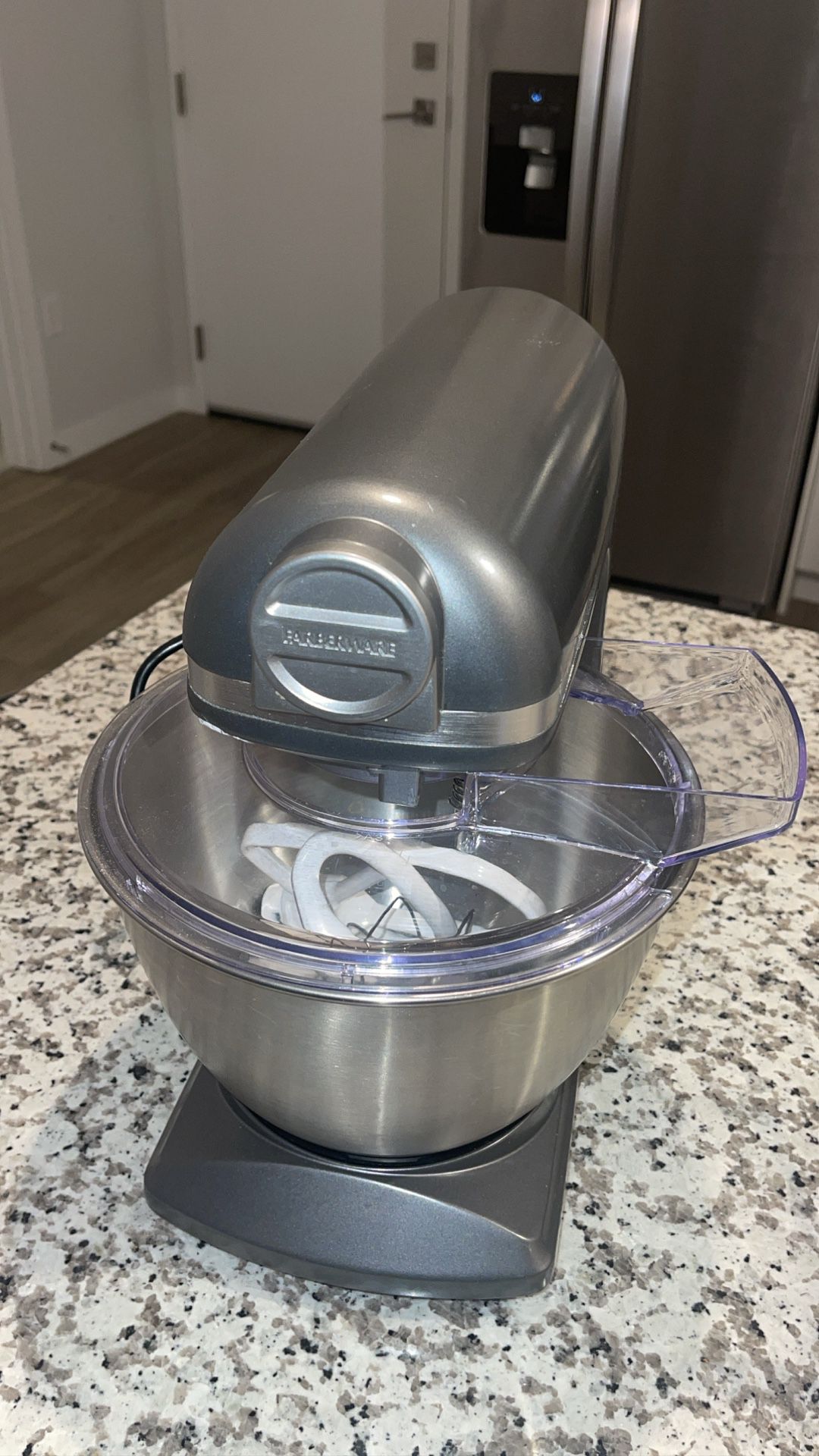 Farberware Mixer - Like New Only Used Three Times for Sale in Portland, OR  - OfferUp