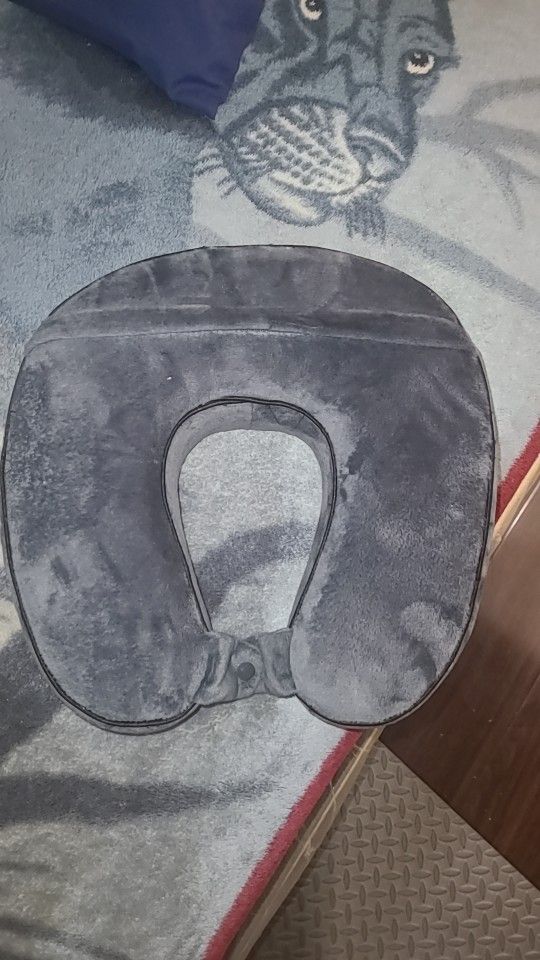 GREY MEMORY FOAM NECK PILLOW BRAND NEW