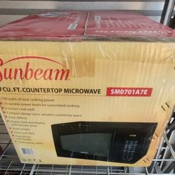 NIB, Sunbeam Countertop Microwave