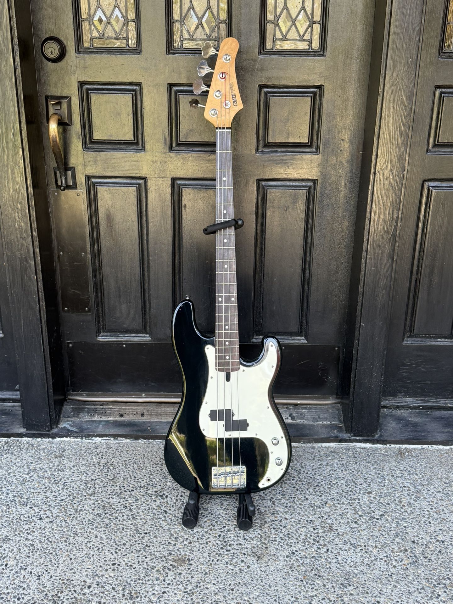 Crate Electra Bass Guitar And Soft Case