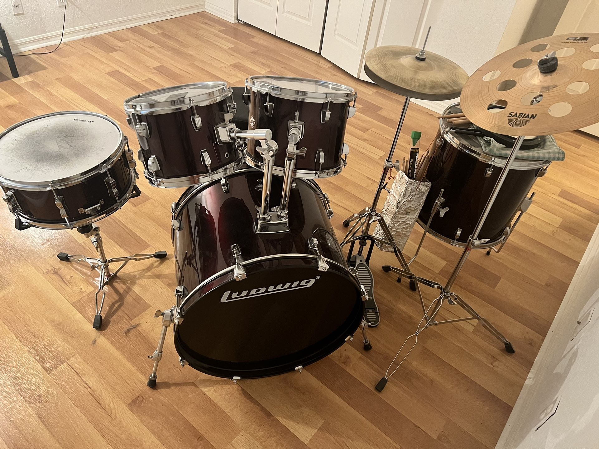Ludwig Drum Set