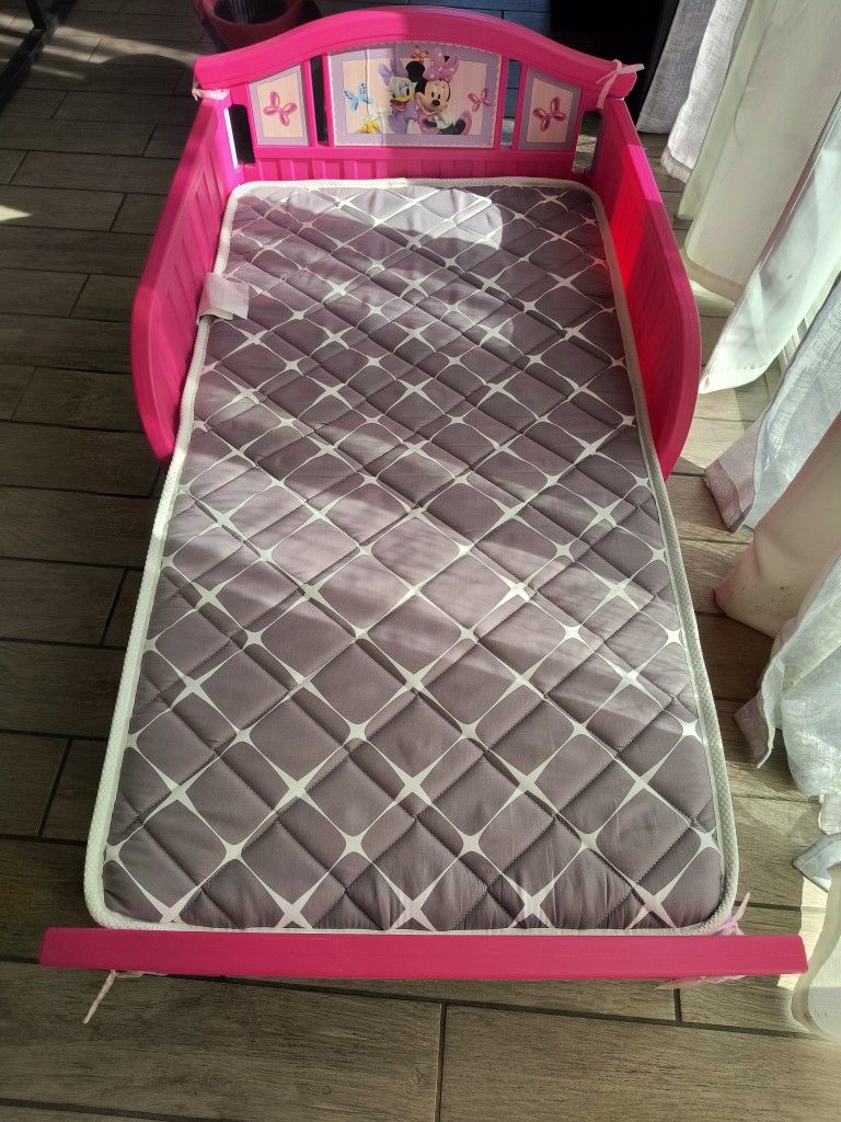 Minnie Mouse Bed For Toddlers And Mattress