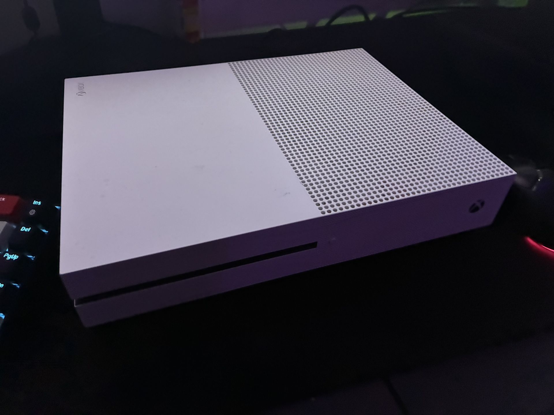 Xbox One S