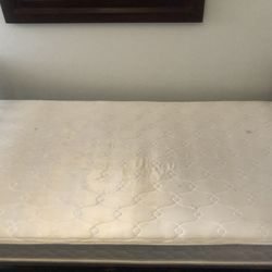 Twin Size Mattress With Bed Topper 