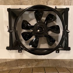 1985 Chevy S-10 Fan Shroud With Fan/Clutch