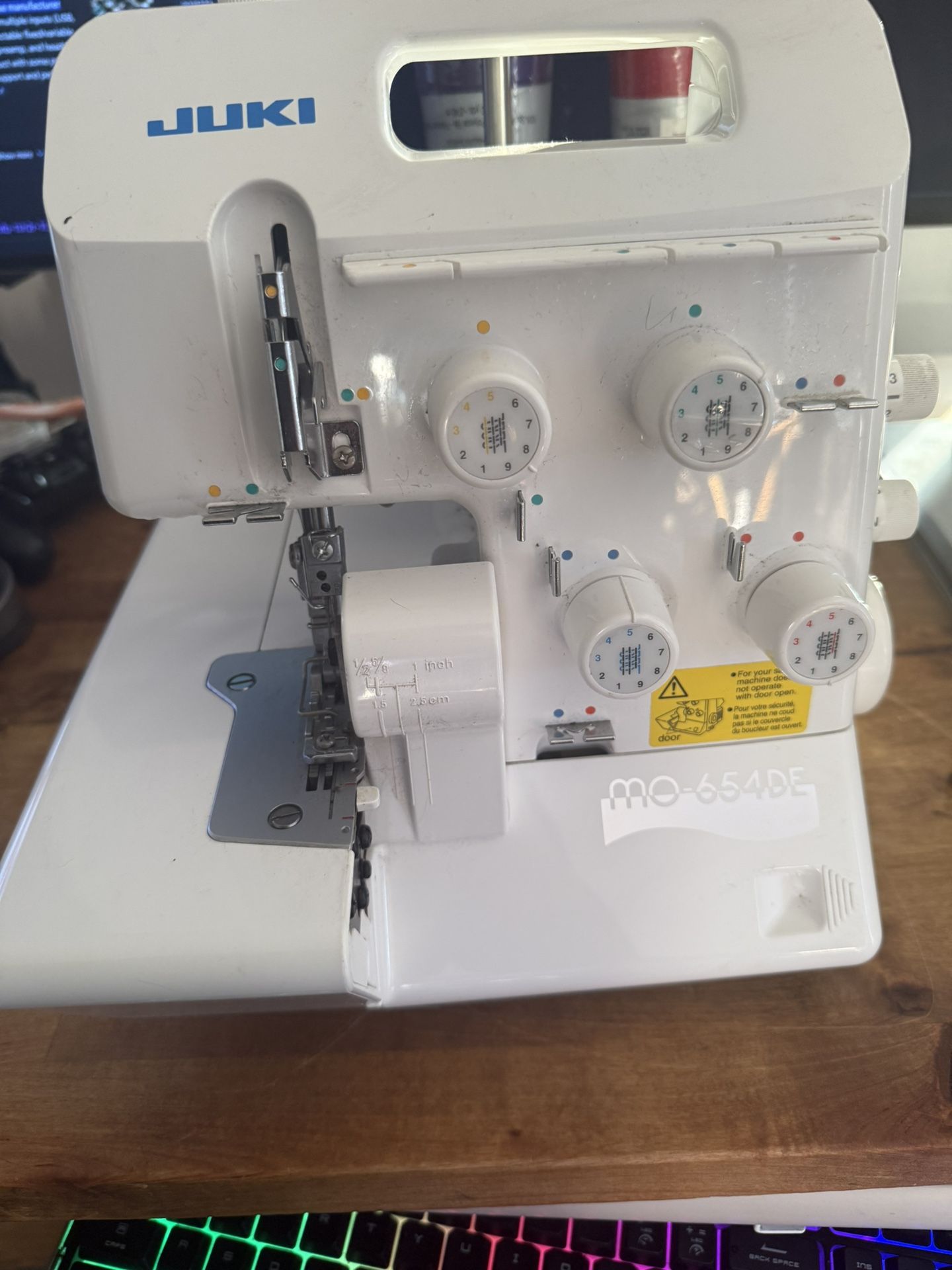 Juki MO-654DE Sewing Machine