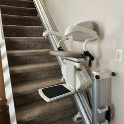 SL300 Stairlift like new condition