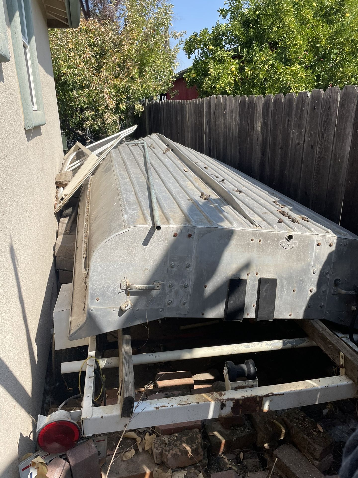 12’ X4 ‘ BOAT Only $1,,100 TRLR Extra 💰💰