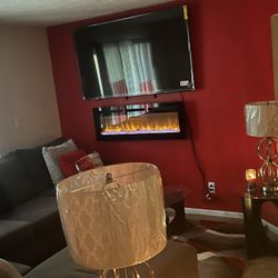 Two End Tables 2 Lamps And A Center Table