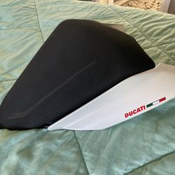 2018-2024 Ducati V4 V4S Panigale  Streetfighter  OEM Rear Tail Cover  With Passenger Seat