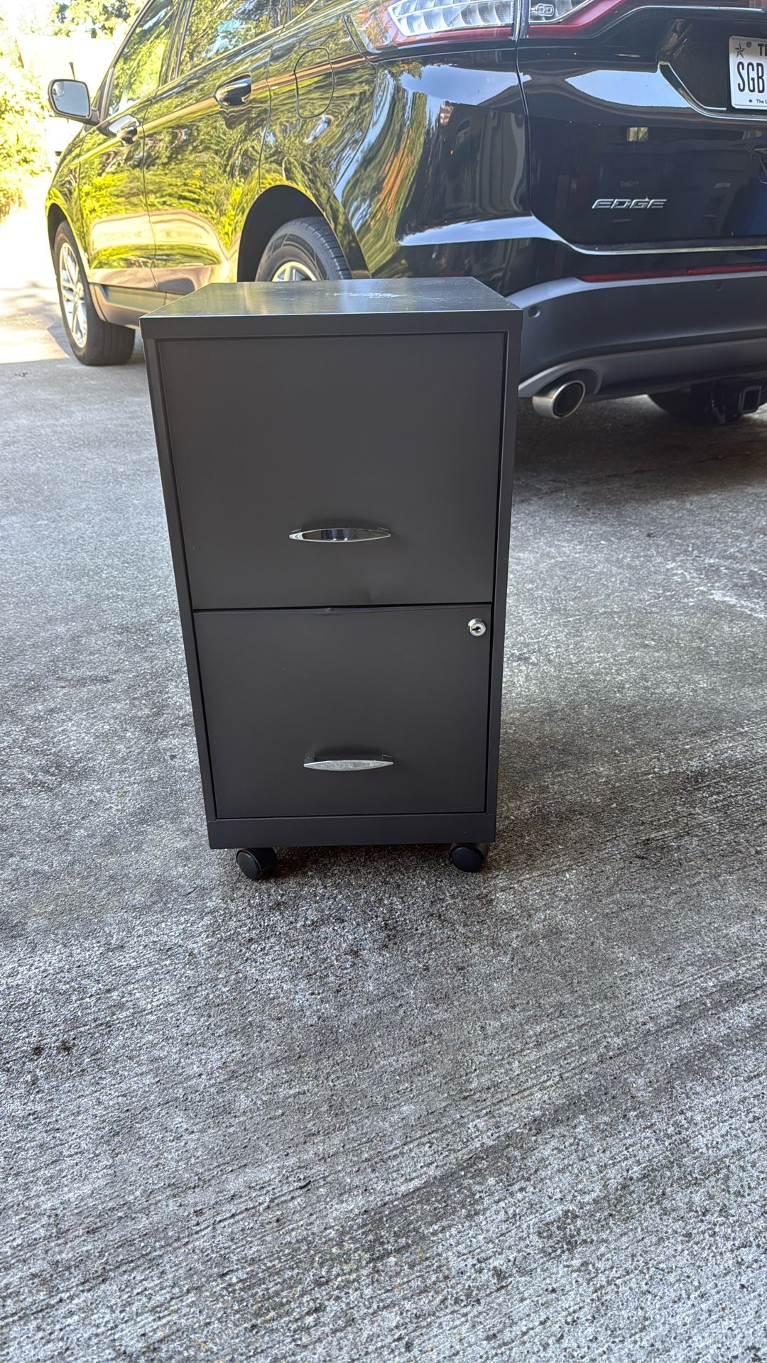OBO: 2 Drawer Rolling Metal Filing Cabinet 