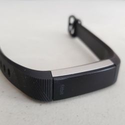 Fitbit Alta HR - Please Read