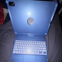 iPad 10th Gen Case With Keyboard