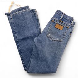 Vintage Wrangler unisex 30x32 Blue Denim Straight Jeans Frayed Hem