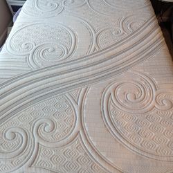 Queen Mattress 