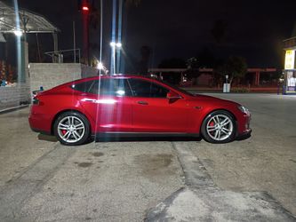 2015 Tesla Model S