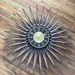 1960 Syroco Mid-Century Sunburst Wall Clock