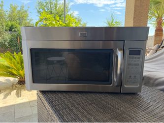 Maytag Microwave