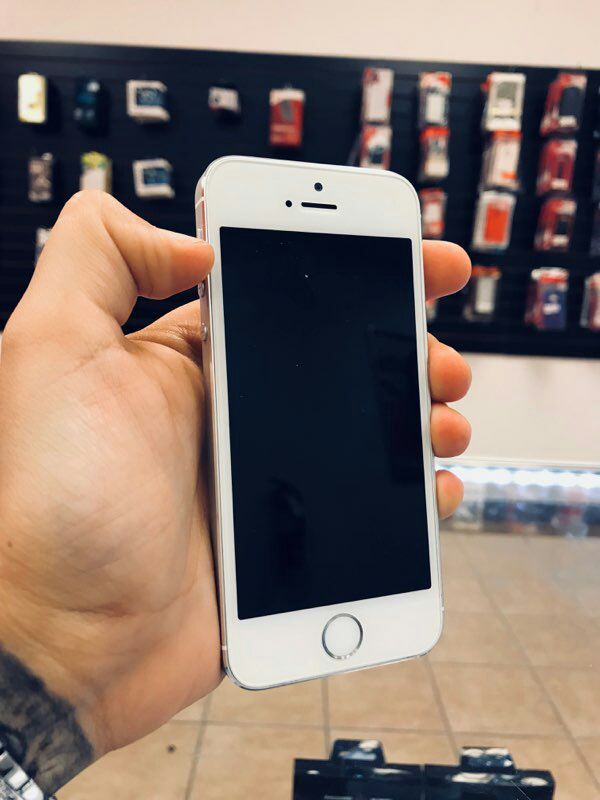 IPHONE 5S 32 GB UNLOCKED