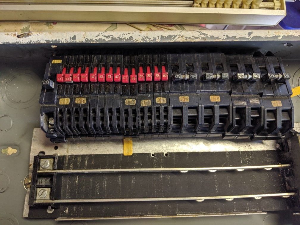 GTE Sylvania zinsco QC breaker box and breakers available