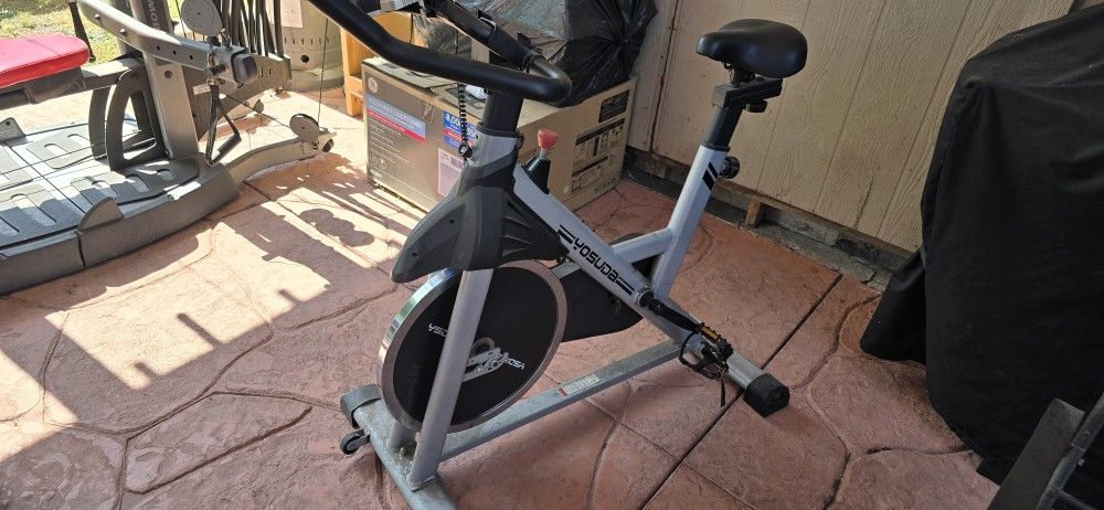 Exercise Bike /Bisicleta Para Ejercicio