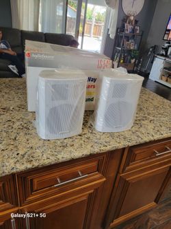 Indoor and outdoor Speakers New