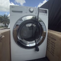 LG WASHER AND DRYER SET 